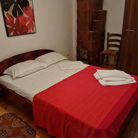 Vila Margareta Curtea De Arges Ruang foto
