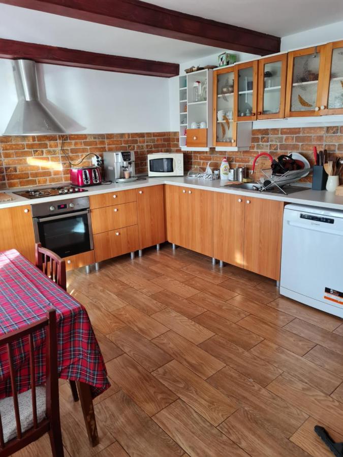 Vila Margareta Curtea De Arges Bagian luar foto